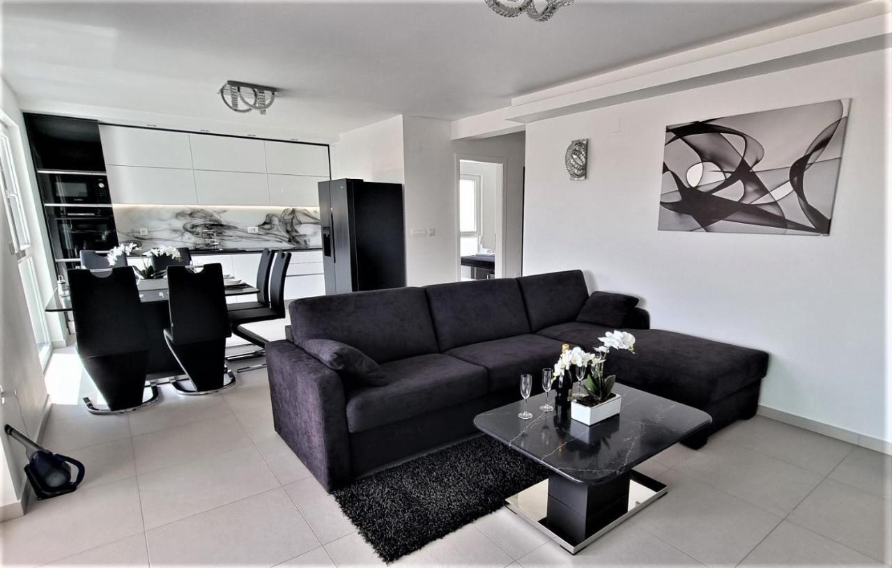 Bartol Luxury Apartments Krk Croatia, With Own Hot Tub - Whirlpool คิร์ก ภายนอก รูปภาพ