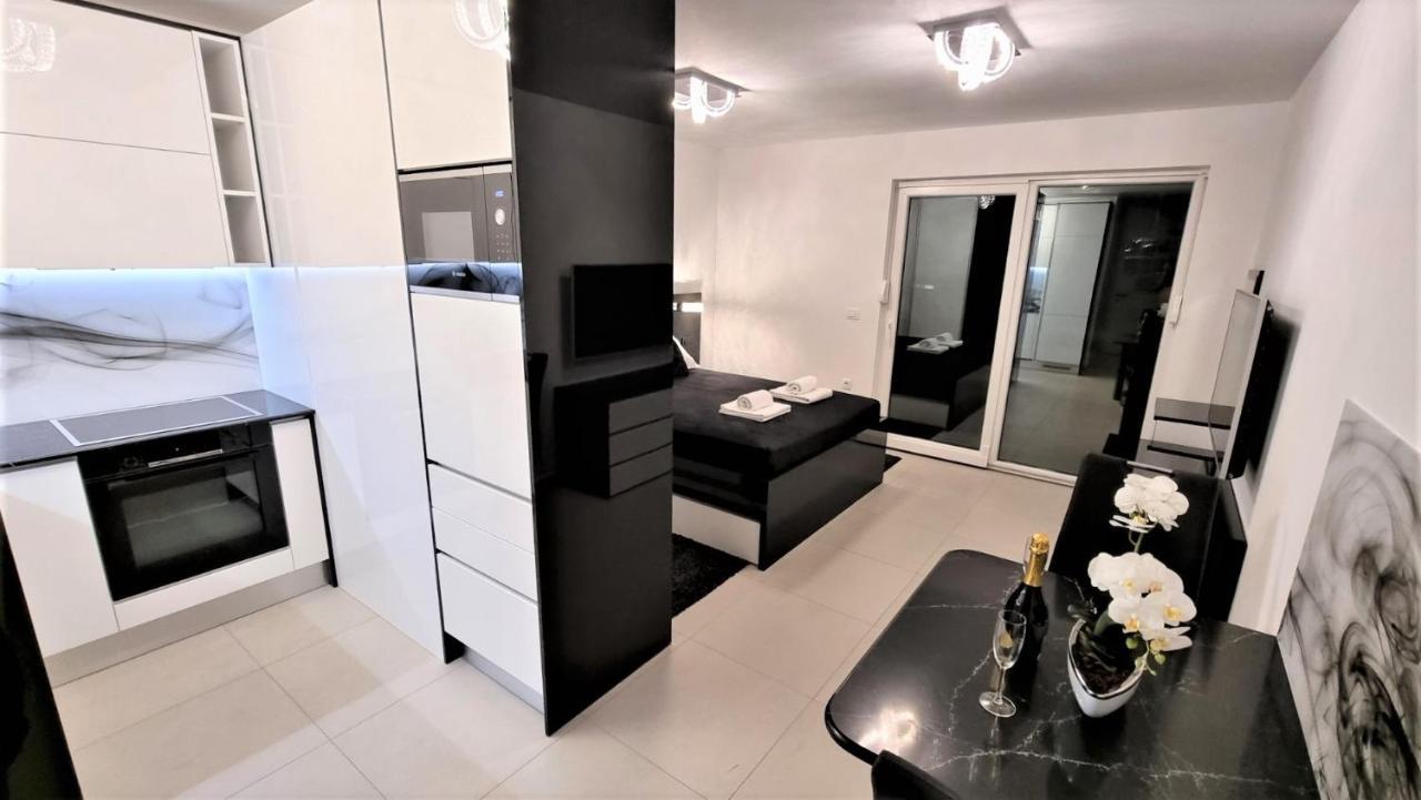 Bartol Luxury Apartments Krk Croatia, With Own Hot Tub - Whirlpool คิร์ก ภายนอก รูปภาพ