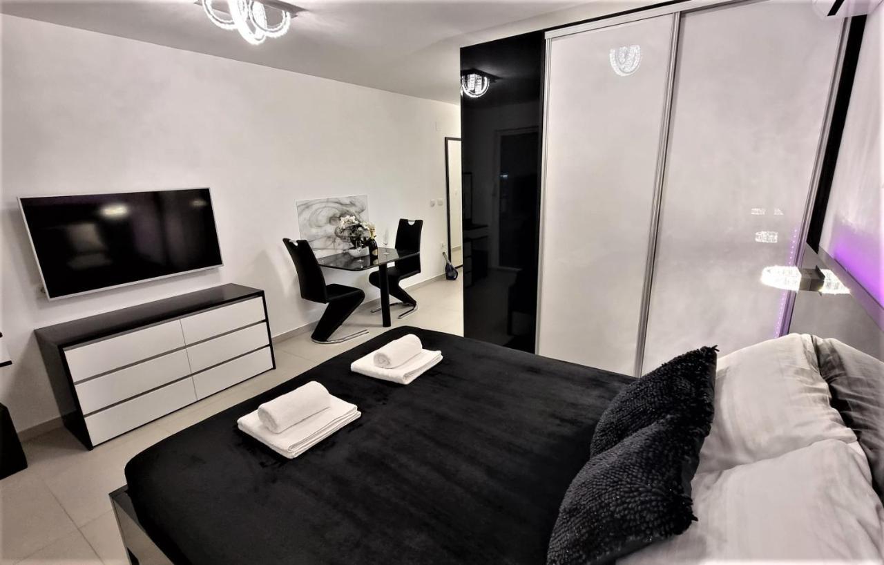 Bartol Luxury Apartments Krk Croatia, With Own Hot Tub - Whirlpool คิร์ก ภายนอก รูปภาพ