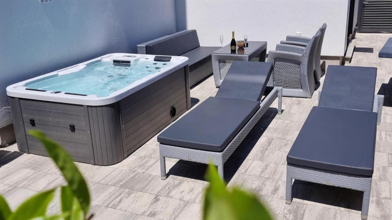 Bartol Luxury Apartments Krk Croatia, With Own Hot Tub - Whirlpool คิร์ก ภายนอก รูปภาพ