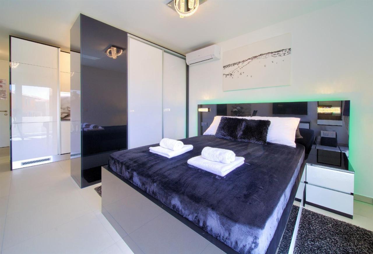 Bartol Luxury Apartments Krk Croatia, With Own Hot Tub - Whirlpool คิร์ก ภายนอก รูปภาพ